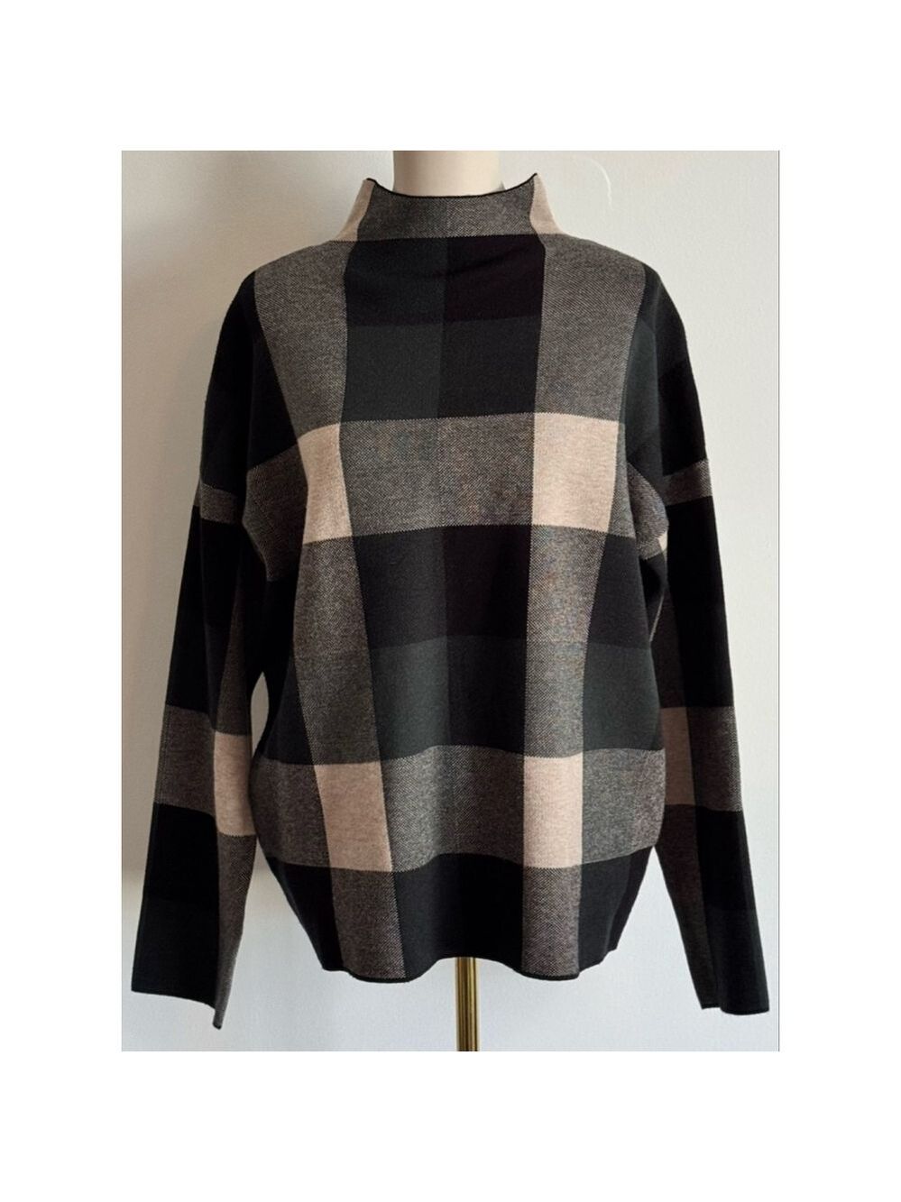 Women's TAHARI Black & Beige Plaid Cowl Neck Sweater L